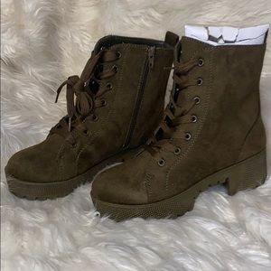 Brand new olive green boots!! Size 6